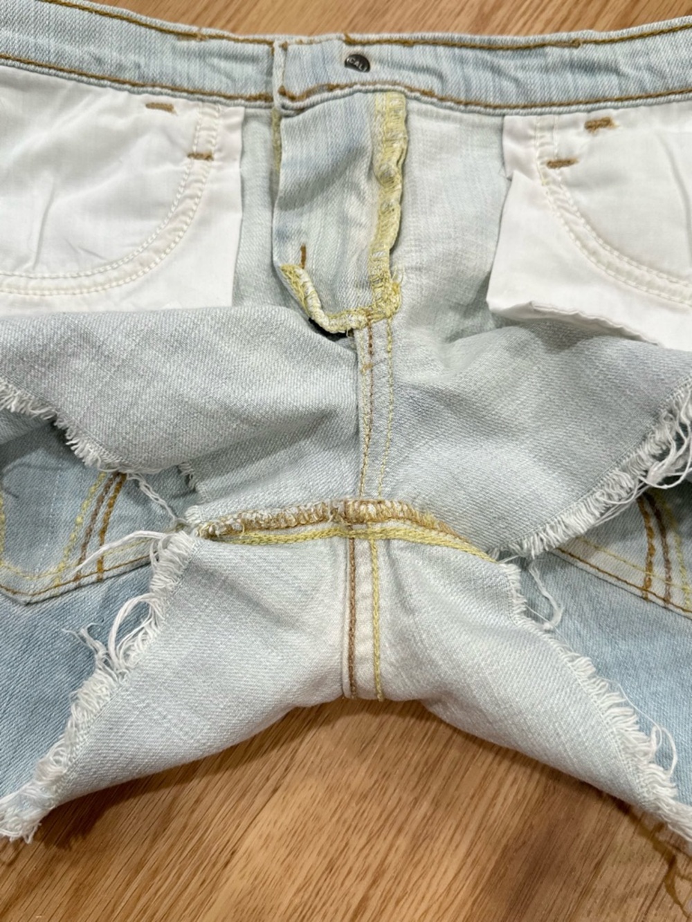Hollister Y2K Light Blue Denim Low Rise Cutoff Micro Shorts Size 5 - Picture 9 of 13